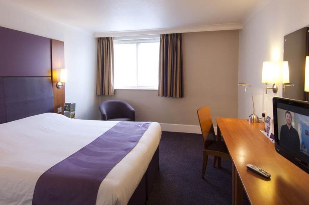 Premier Inn Cardiff Roath Luaran gambar